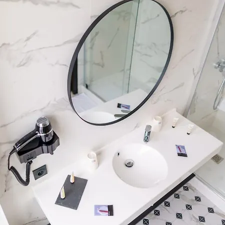 De La Отель типа 