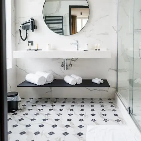 De La Льон-сюр-Мер