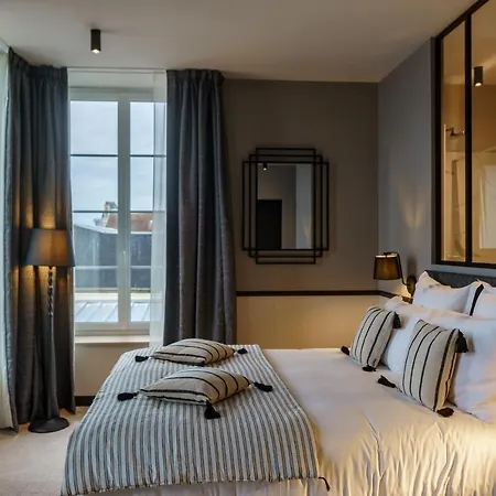 De La Отель типа 