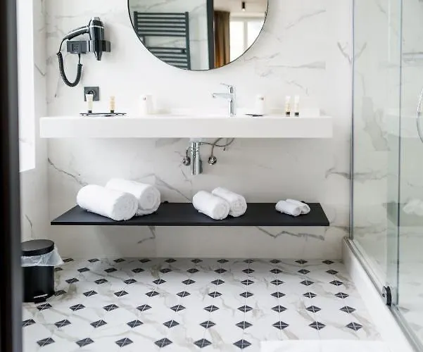 De La ליון-סור-מר