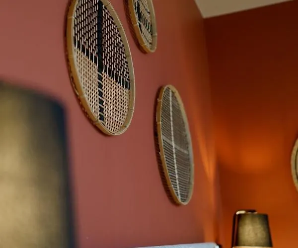 לינה וארוחת בוקר De La ליון-סור-מר